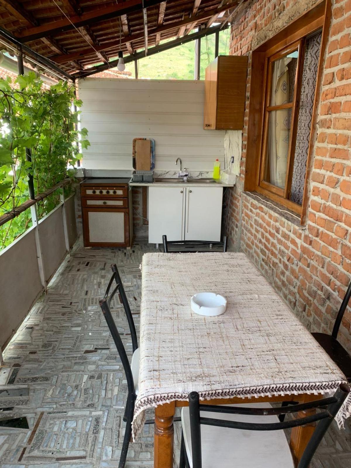 Hana Private Home Pogradec Kültér fotó